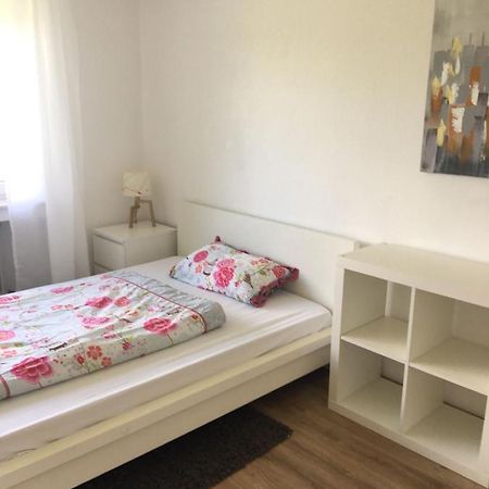 Mayen, Im Mohren, Privatzimmer Nr1, Waldrand, Nahe Nurburgring & Burg Eltz, Gemeinschaftsbad Exteriör bild