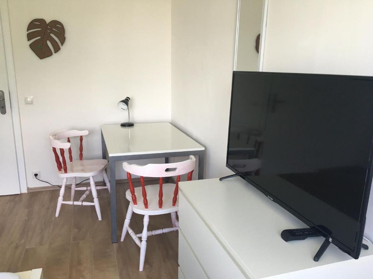 Mayen, Im Mohren, Privatzimmer Nr1, Waldrand, Nahe Nurburgring & Burg Eltz, Gemeinschaftsbad Exteriör bild